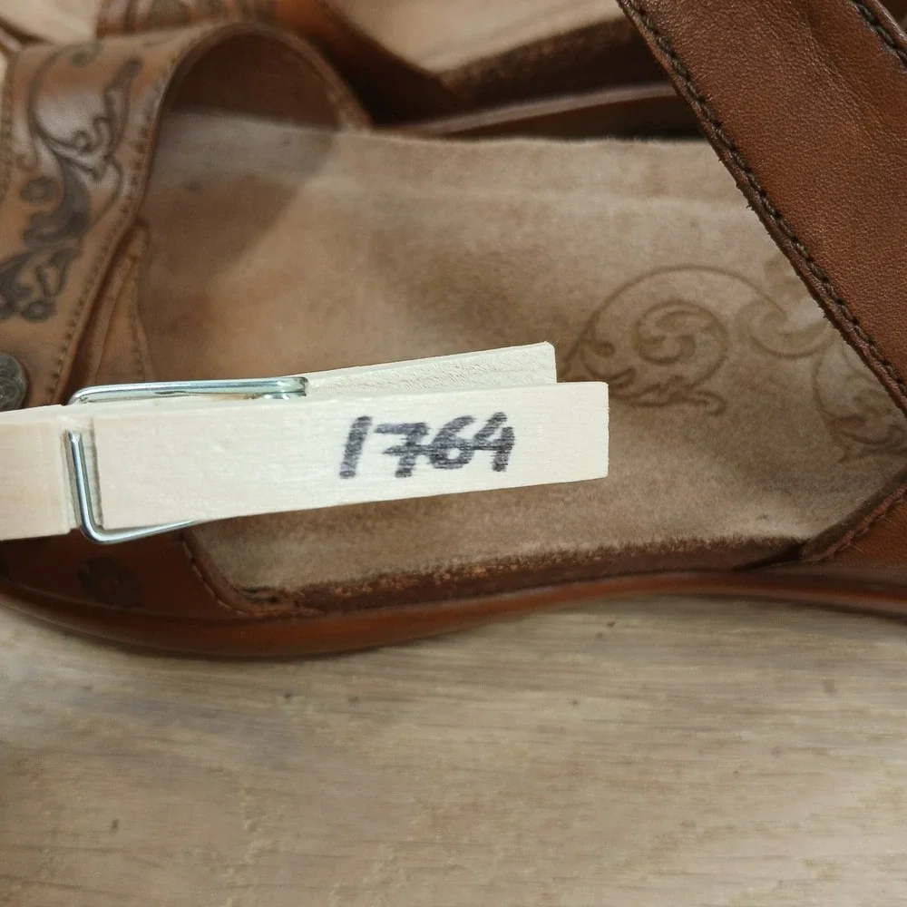 Dansko Wedge Sandals Women's 9.5 Reece Tan Brown Leather Floral Laser Cut